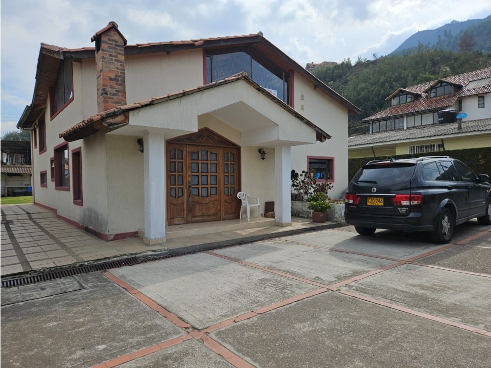 Casa en venta Cundinamarca Cota Cota 270 m2 Habitaciones 3 Baños 4 Garajes 4 Precio $810000000