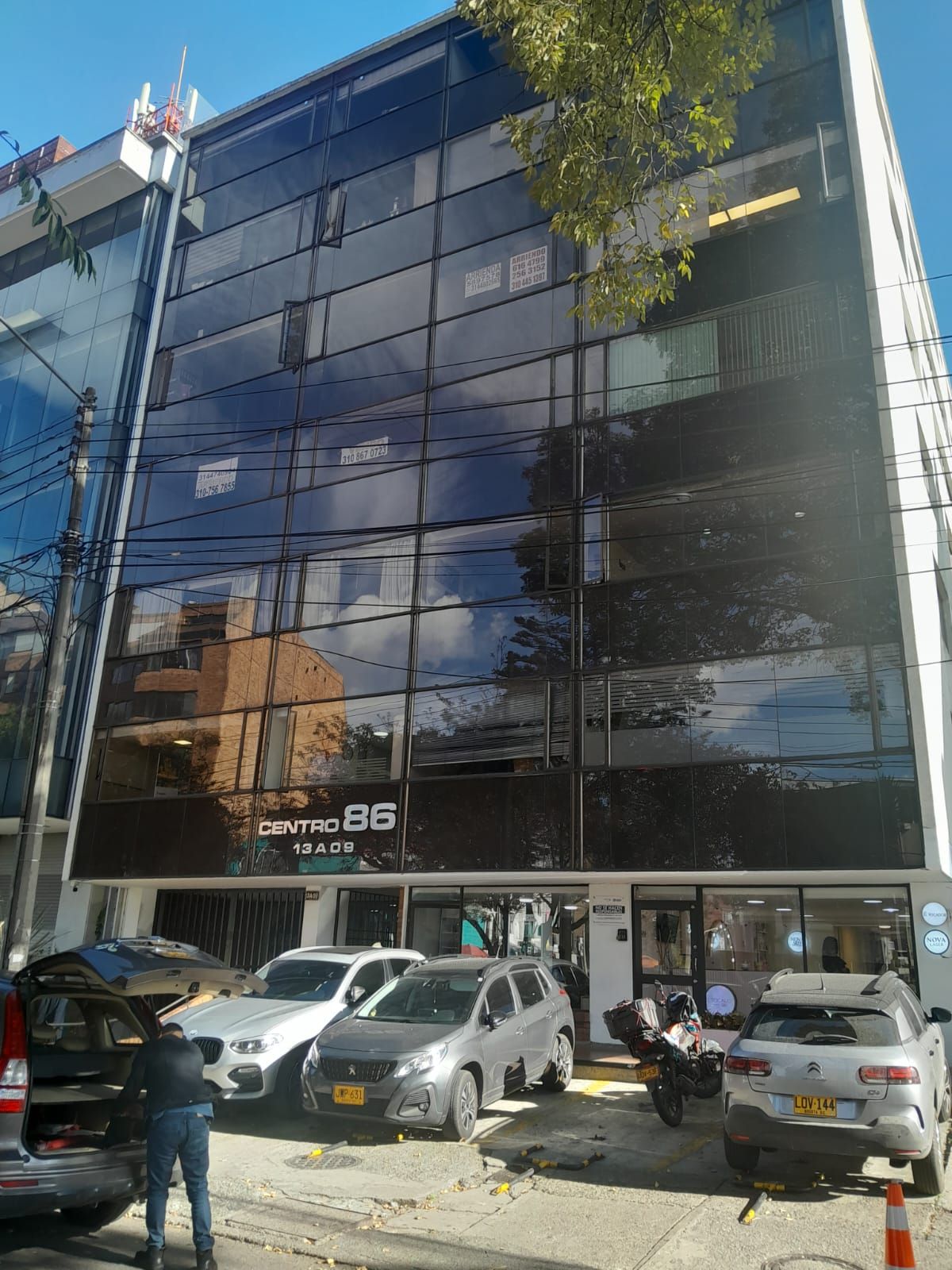 Oficina en arriendo Cundinamarca Bogotá La Cabrera 21 m2 Habitaciones 0 Baños 0 Garajes 2 Precio $1550000