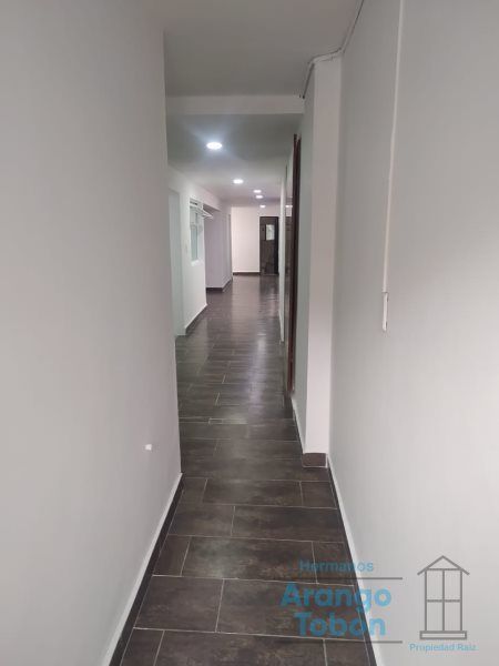 Casa en arriendo Antioquia Medellín San Joaquin 200 m2 Habitaciones 4 Baños 4 Garajes 0 Precio $4200000