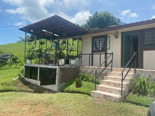 Finca en venta Risaralda Marsella Marsella 400 m2 Habitaciones 4 Baños 4 Garajes 4 Precio $2300000000