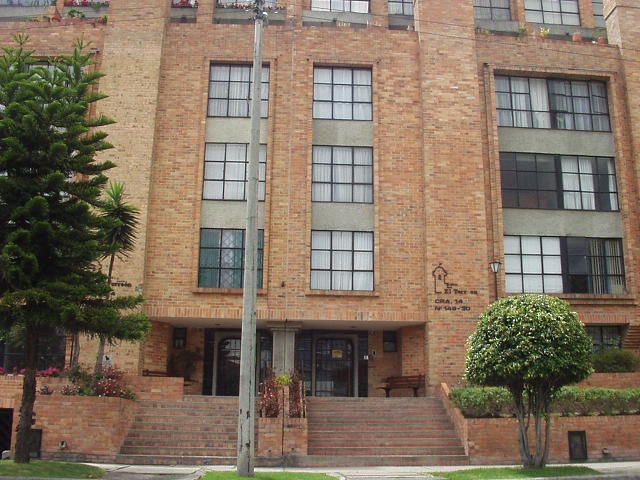 Apartamento en arriendo Cundinamarca Bogotá Caobos Salazar - Edif El Torreon 44 m2 Habitaciones 1 Baños 1 Garajes 1 Precio $1800000