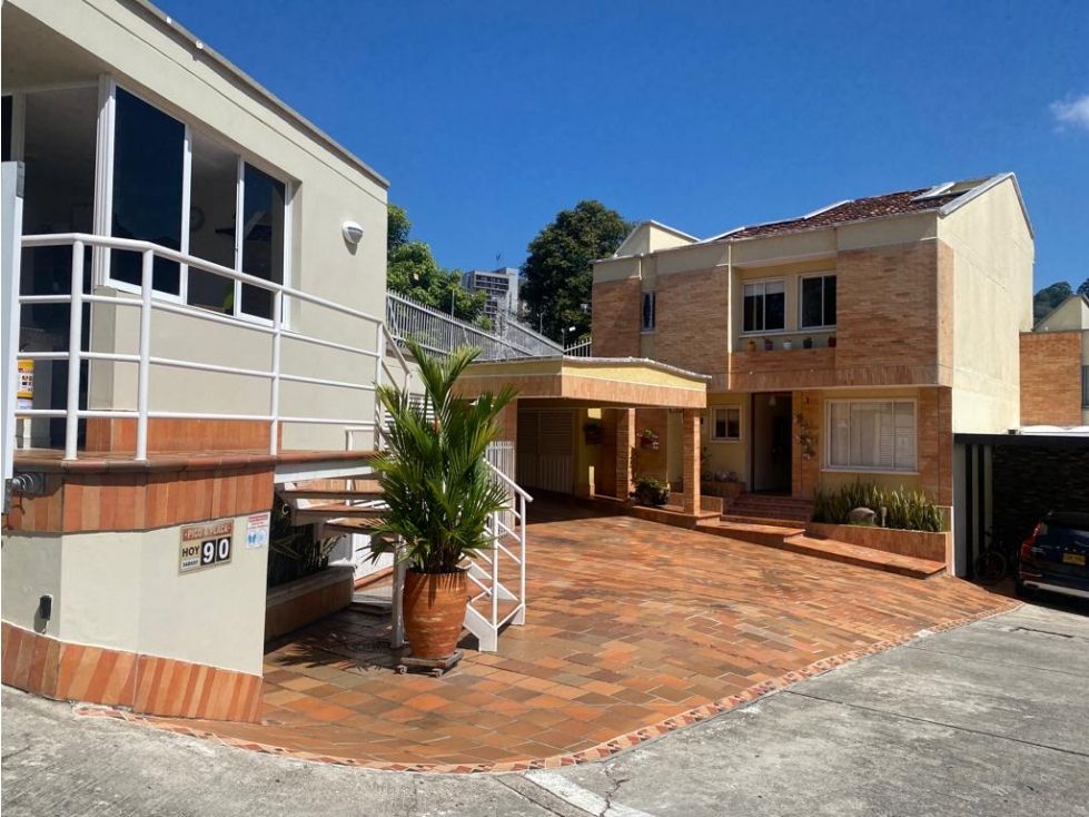 Casa en venta Santander Bucaramanga Unidad Residencial Cantabria Ii Etapa 300 m2 Habitaciones 5 Baños 6 Garajes 5 Precio $1250000000