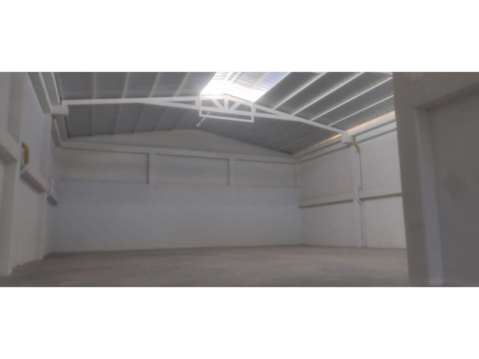 Bodega en arriendo Huila Neiva Mano Fuerte 450 m2 Habitaciones 0 Baños 10 Garajes 2 Precio $6750000
