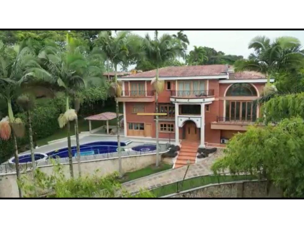 Casa Campestre en arriendo o venta Risaralda Pereira Pereira 811 m2 Habitaciones 8 Baños 8 Garajes 2 Precio venta $3200000000 Precio arriendo $14760000