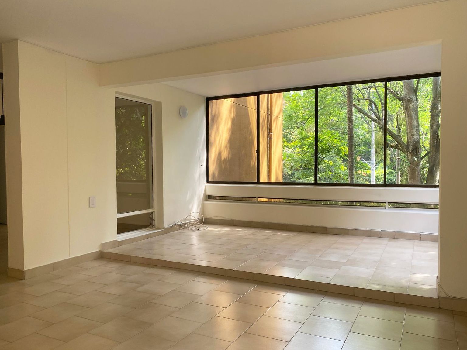 Apartamento en arriendo Antioquia Envigado Zúñiga 135 m2 Habitaciones 3 Baños 2 Garajes 3 Precio $4650000