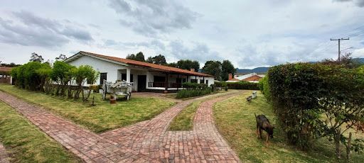 Casa en arriendo Cundinamarca Tabio Tabio 630 m2 Habitaciones 9 Baños 8 Garajes 0 Precio $8000000