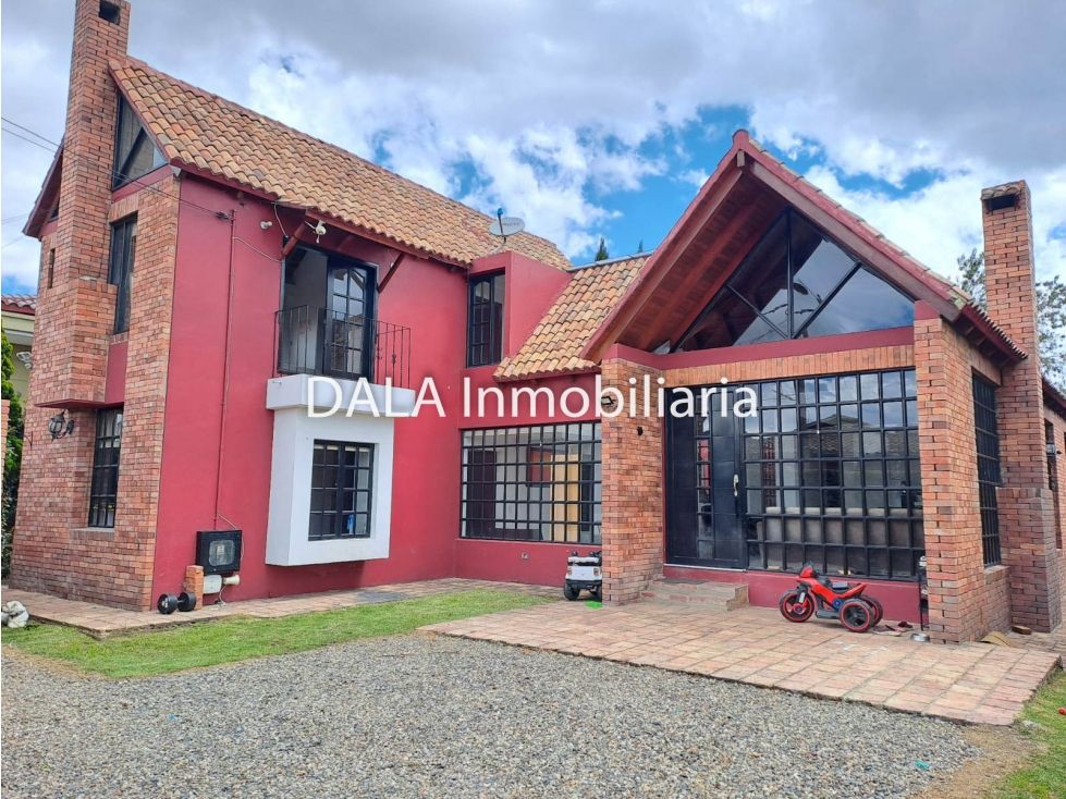 Casa en venta Cundinamarca Chía Br Hacienda Girasoles 170 m2 Habitaciones 5 Baños 6 Garajes 5 Precio $899900000