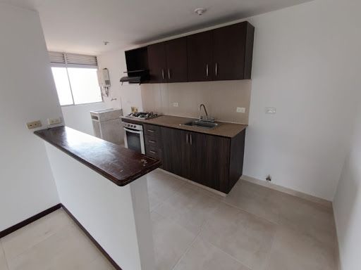 Apartamento en arriendo Antioquia Medellín Cuarta Brigada 95 m2 Habitaciones 3 Baños 2 Garajes 2 Precio $3400000
