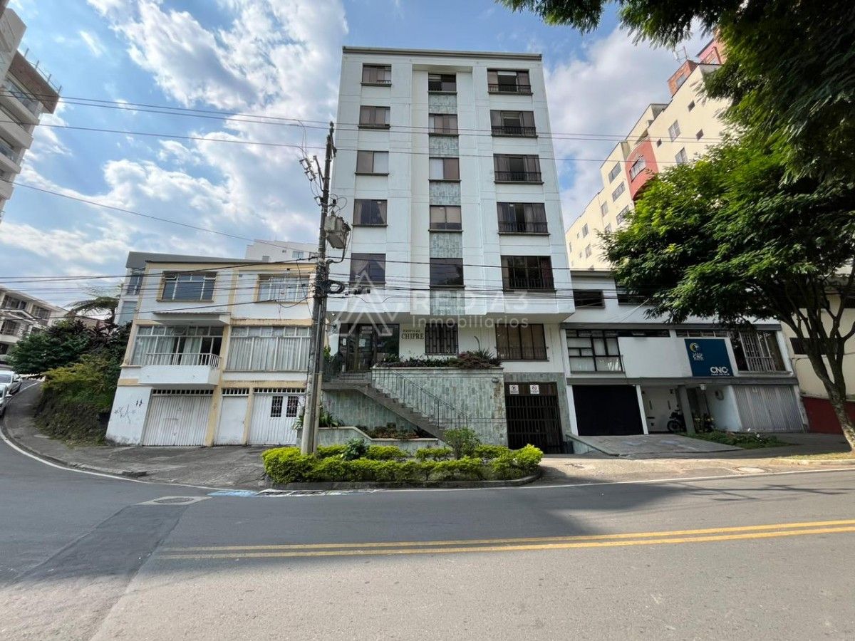 Apartamento en venta Risaralda Pereira Los Alpes 97 m2 Habitaciones 3 Baños 2 Garajes 2 Precio $390000000