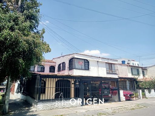 Casa en venta Cundinamarca Bogotá Santa Cecilia 250 m2 Habitaciones 3 Baños 4 Garajes 4 Precio $1200000000