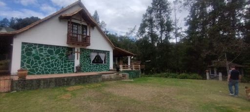 Finca en venta Antioquia Medellín Medellín 379 m2 Habitaciones 3 Baños 8 Garajes 5 Precio $1700000000