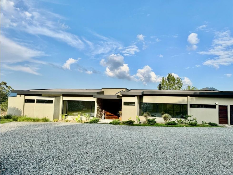 Casa Campestre en arriendo Antioquia El Retiro El Retiro 306 m2 Habitaciones 4 Baños 6 Garajes 12 Precio $16500000