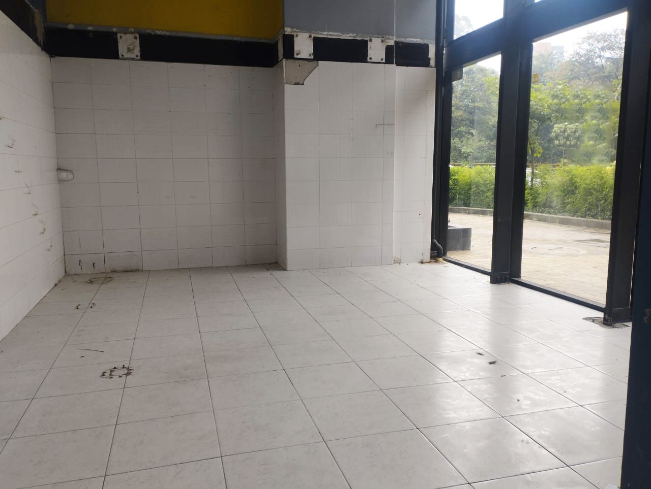 Local en arriendo Antioquia Medellín Alejandria 46 m2 Habitaciones 0 Baños 10 Garajes 2 Precio $9200000