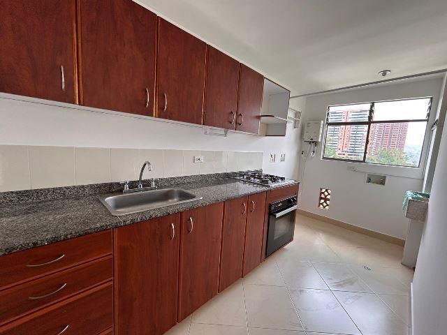 Apartamento en venta Antioquia Envigado Envigado 72 m2 Habitaciones 2 Baños 2 Garajes 2 Precio $500000000