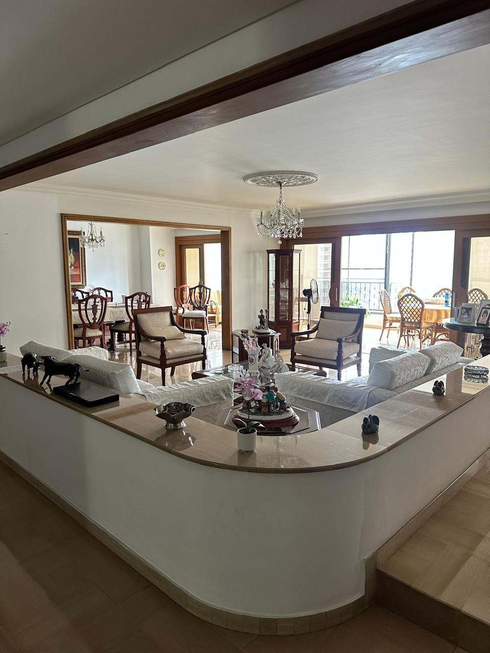 Apartamento en venta Valle Del Cauca Cali Centenario 298 m2 Habitaciones 4 Baños 6 Garajes 4 Precio $2000000000