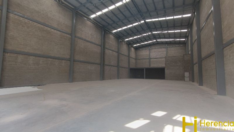 Bodega en arriendo o venta Antioquia Rionegro Rionegro 950 m2 Habitaciones 0 Baños 2 Garajes 0 Precio venta $5000000000 Precio arriendo $24000000