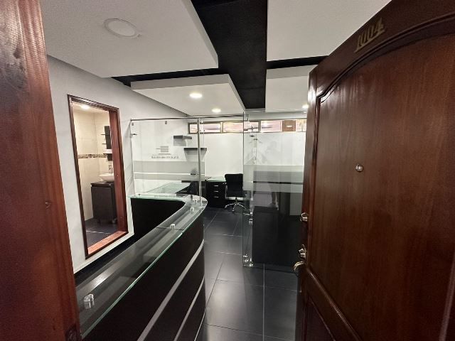 Oficina en arriendo o venta Cundinamarca Bogotá Nueva Santa Fe 45 m2 Habitaciones 0 Baños 1 Garajes 0 Precio venta $210000000 Precio arriendo $1600000