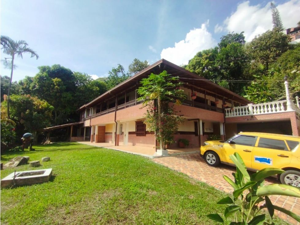 Finca en venta Antioquia Girardota Girardota 950 m2 Habitaciones 10 Baños 8 Garajes 10 Precio $2300000000
