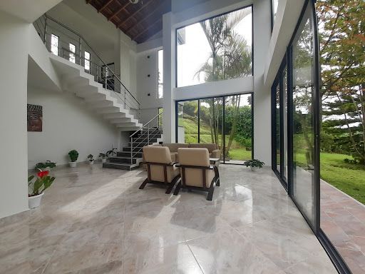 Casa en venta Antioquia Sabaneta Restrepo Naranjo 200 m2 Habitaciones 4 Baños 4 Garajes 2 Precio $1500000000