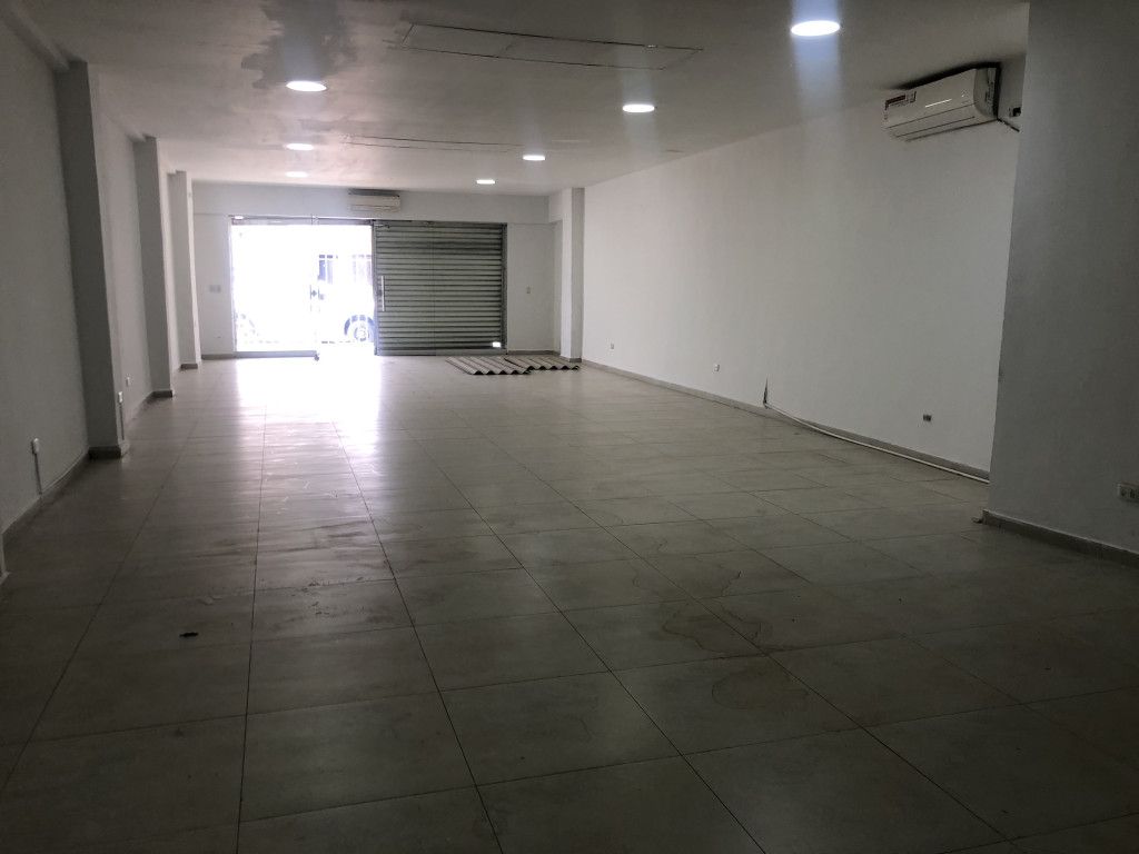 Local en arriendo Valle Del Cauca Cali Granada 120 m2 Habitaciones 0 Baños 2 Garajes 1 Precio $4000000