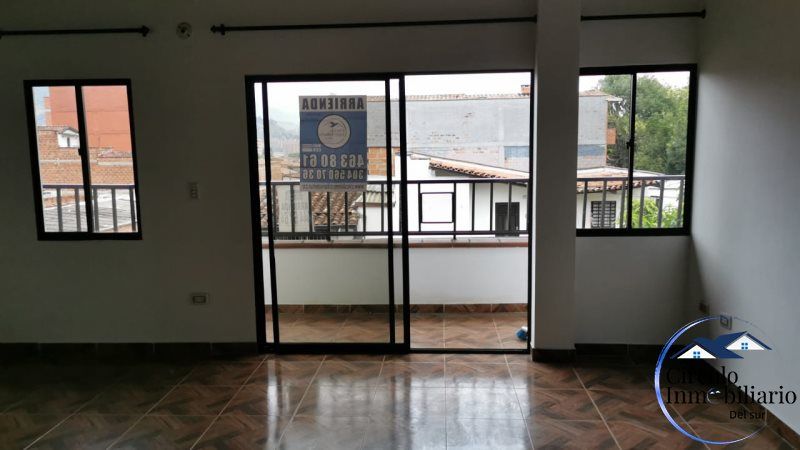 Apartamento en arriendo Antioquia Envigado Obrero 150 m2 Habitaciones 4 Baños 4 Garajes 1 Precio $3200000