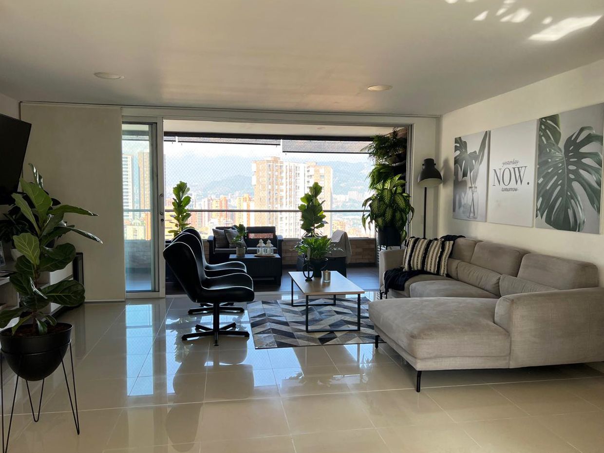 Apartamento en arriendo Antioquia Medellín El Tesoro 125 m2 Habitaciones 3 Baños 4 Garajes 3 Precio $6800000