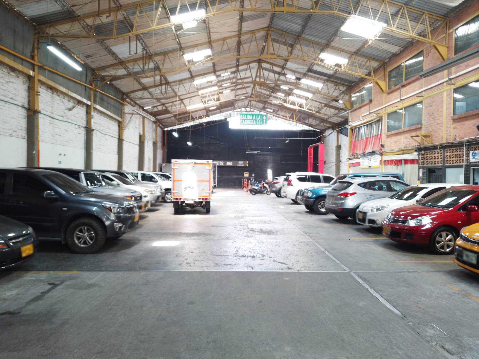 Bodega en arriendo Antioquia Medellín Fatima 115 m2 Habitaciones 0 Baños 17 Garajes 3 Precio $50000000