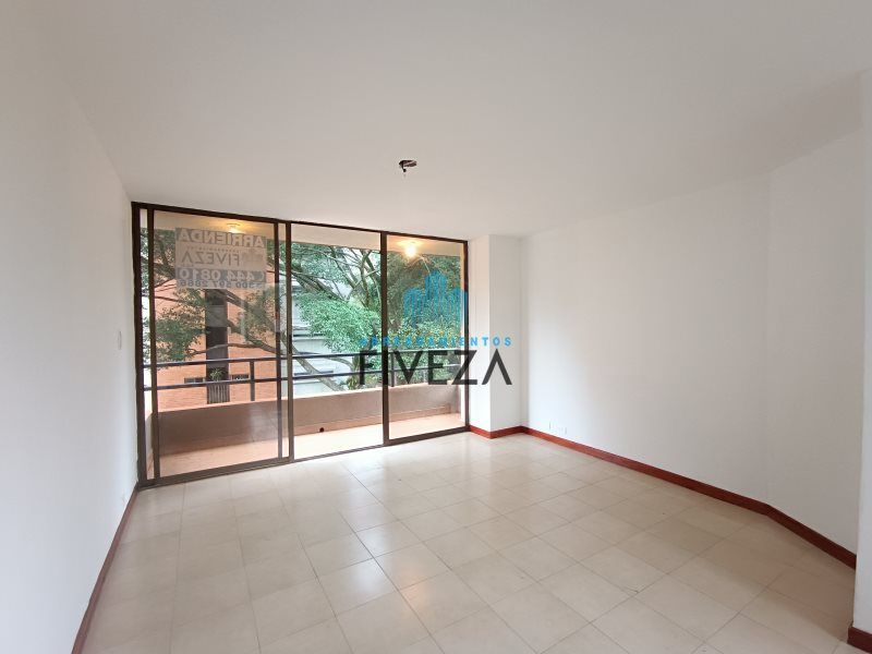 Apartamento en arriendo Antioquia Medellín Astorga 112 m2 Habitaciones 4 Baños 3 Garajes 1 Precio $4100000