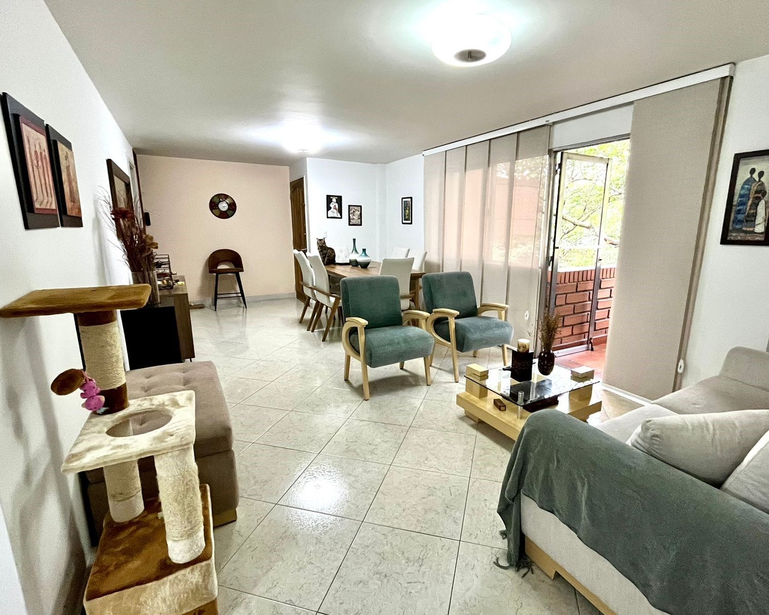 Apartamento en venta Antioquia Medellín Miravalle 121 m2 Habitaciones 3 Baños 2 Garajes 2 Precio $600000000