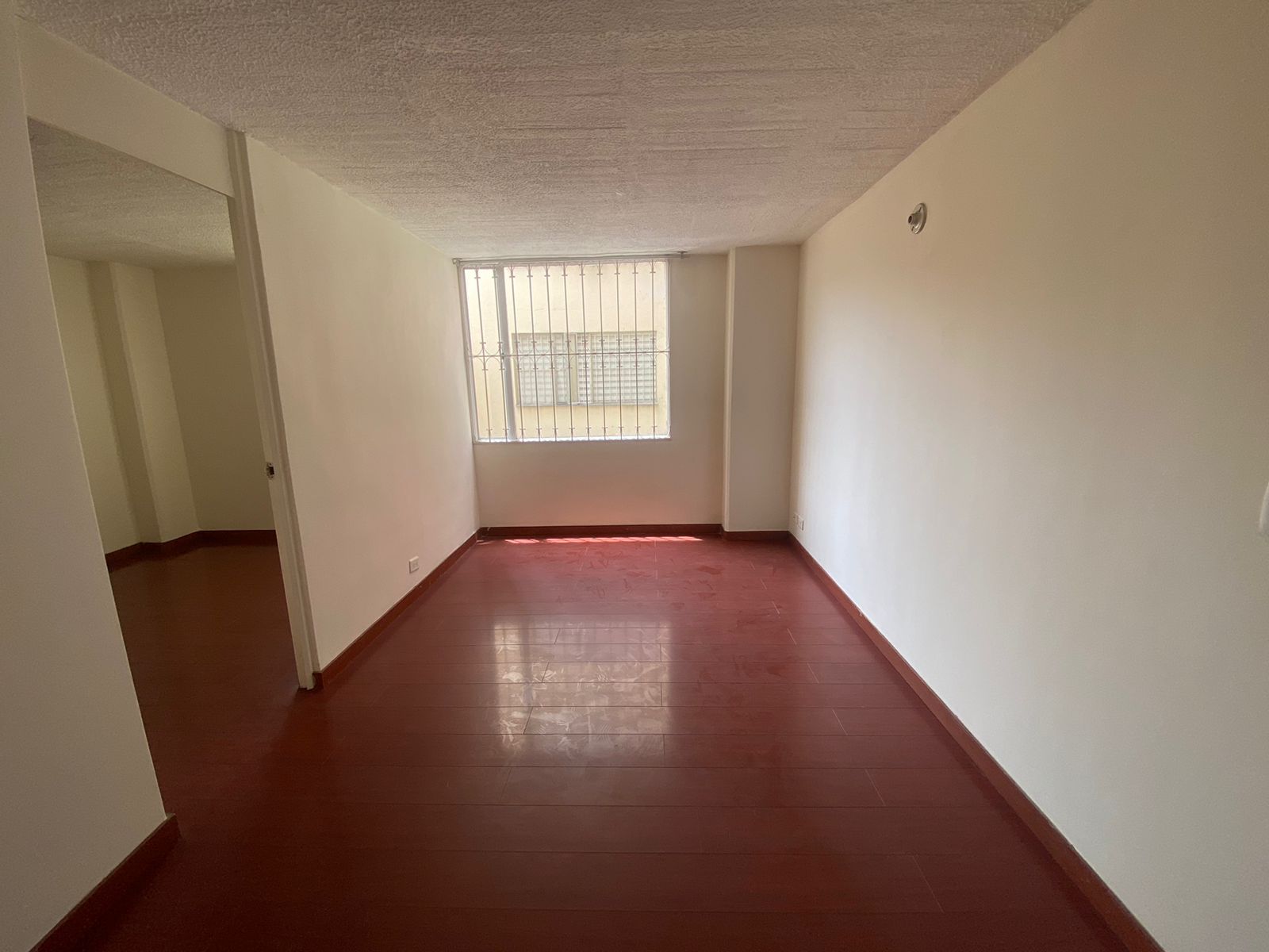 Apartaestudio en arriendo Cundinamarca Bogotá Prado Pinzón 30 m2 Habitaciones 1 Baños 0 Garajes 1 Precio $1150000