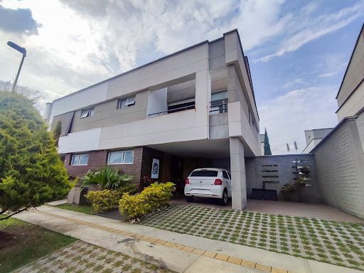 Casa en arriendo Antioquia Rionegro El Llanito 173 m2 Habitaciones 3 Baños 4 Garajes 3 Precio $7000000