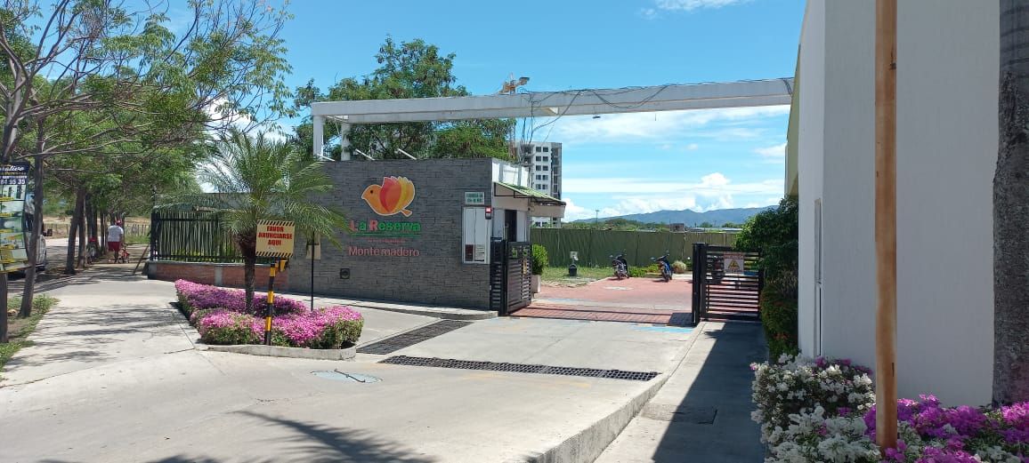 Casa en venta Huila Neiva Ub Canaima 104 m2 Habitaciones 3 Baños 4 Garajes 2 Precio $400000000