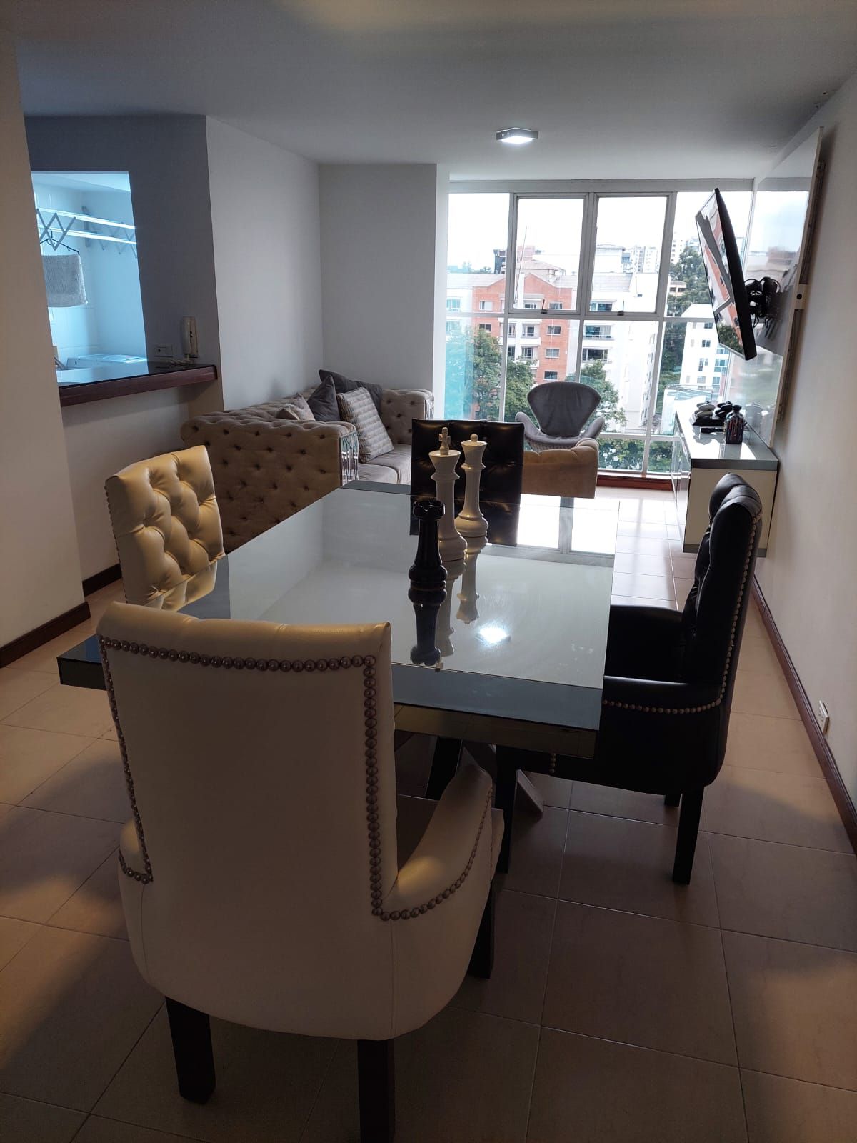 Apartamento en arriendo Risaralda Pereira Pinares 103 m2 Habitaciones 3 Baños 2 Garajes 3 Precio $2800000