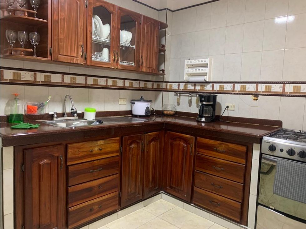 Casa en venta Valle Del Cauca Tuluá Br Santa Ines De Comfamiliar 230 m2 Habitaciones 4 Baños 4 Garajes 1 Precio $320000000