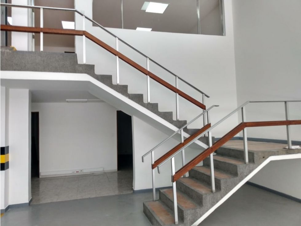 Bodega en arriendo Antioquia Medellín Perpetuo Socorro 362 m2 Habitaciones 0 Baños 6 Garajes 1 Precio $20000000