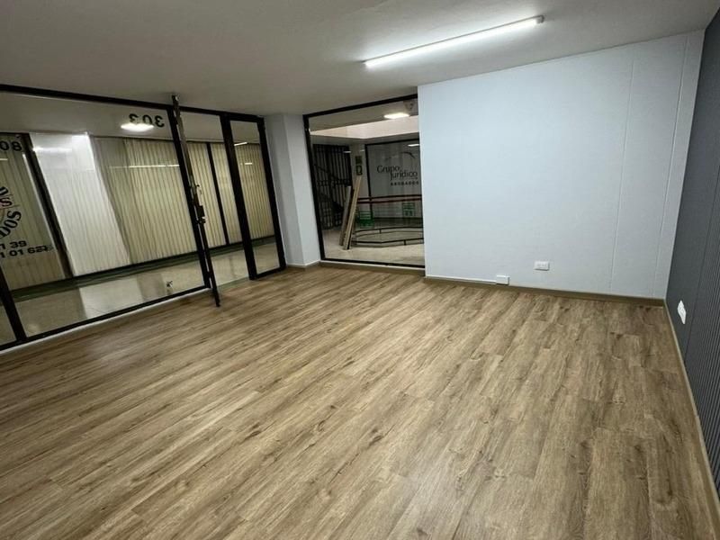 Oficina en arriendo Antioquia Rionegro Centro 21 m2 Habitaciones 0 Baños 0 Garajes 1 Precio $1300000