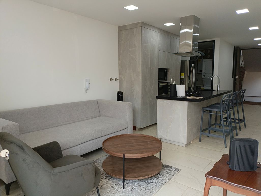 Apartamento en arriendo Antioquia Medellín San Bernardo 80 m2 Habitaciones 3 Baños 2 Garajes 1 Precio $4200000