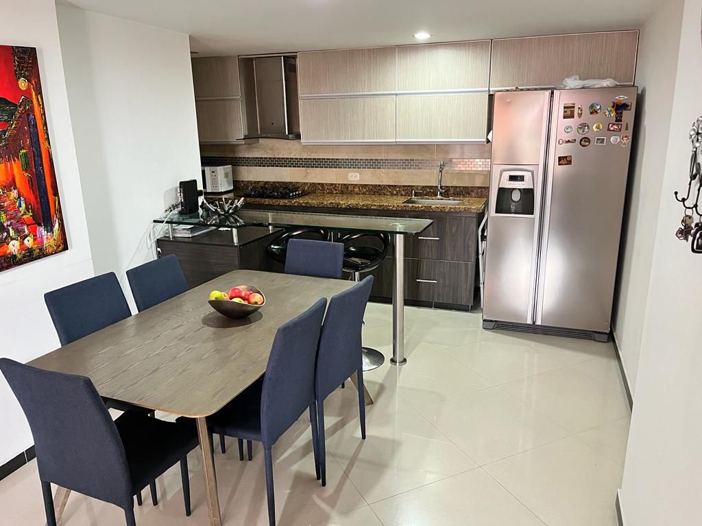 Apartamento en venta Antioquia Medellín Los Colores 85 m2 Habitaciones 3 Baños 2 Garajes 2 Precio $580000000