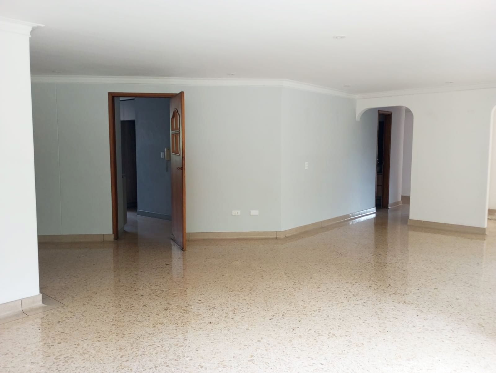 Apartamento en arriendo o venta Antioquia Medellín La Florida 166 m2 Habitaciones 3 Baños 4 Garajes 3 Precio venta $1100000000 Precio arriendo $5100000