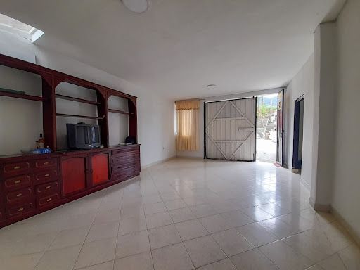 Casa en venta Antioquia Envigado El Chinguí 140 m2 Habitaciones 5 Baños 3 Garajes 1 Precio $460000000