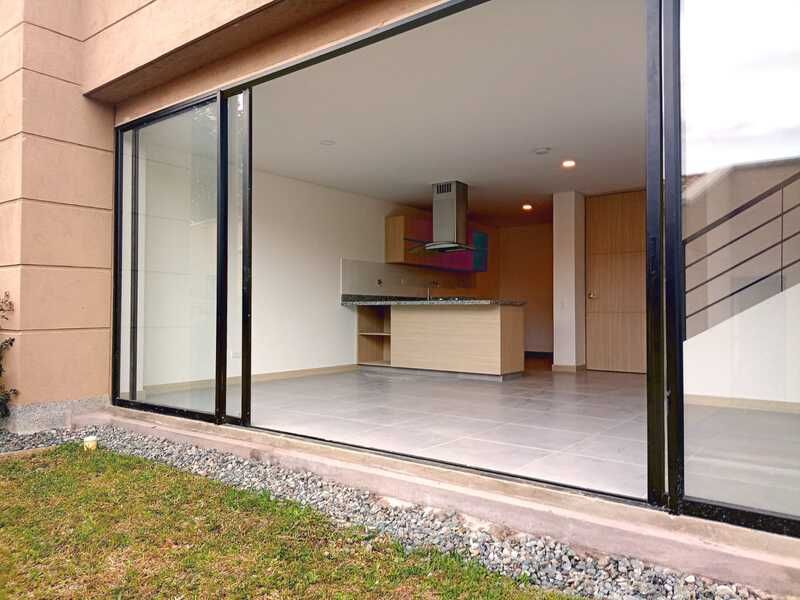 Casa en venta Antioquia El Retiro Messina Recinto Campestre 152 m2 Habitaciones 3 Baños 4 Garajes 3 Precio $1200000000