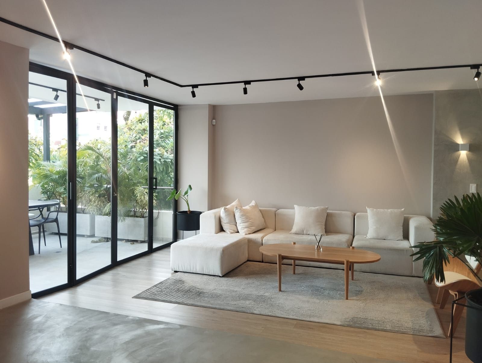 Apartamento en arriendo Antioquia Medellín Las Lomas No2 145 m2 Habitaciones 3 Baños 4 Garajes 2 Precio $10000000