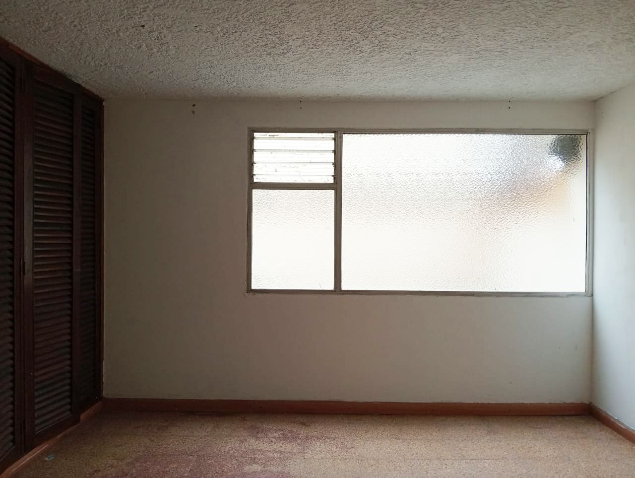 Oficina en arriendo Antioquia Medellín La America 247 m2 Habitaciones 0 Baños 6 Garajes 1 Precio $5300000