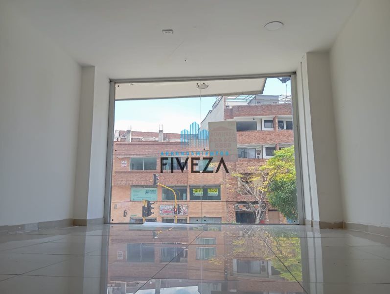 Local en arriendo Antioquia Envigado El Dorado 40 m2 Habitaciones 0 Baños 1 Garajes 0 Precio $3880000