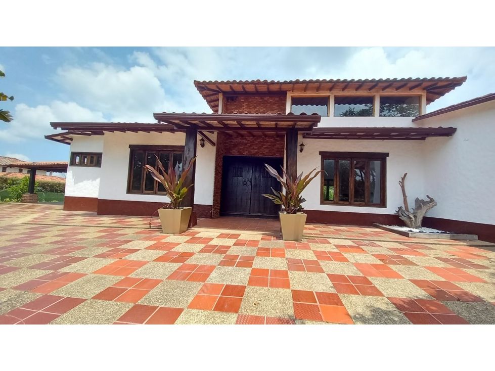 Casa en venta Quindío Armenia Armenia 330 m2 Habitaciones 4 Baños 6 Garajes 3 Precio $1550000000