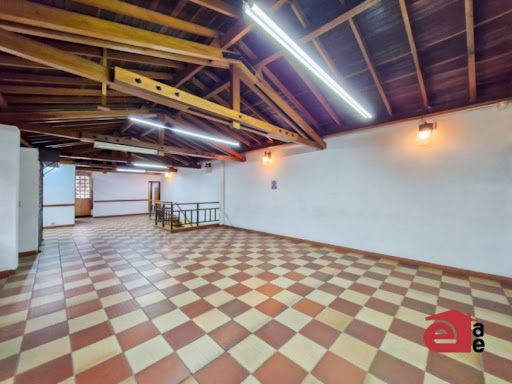 Local en arriendo Antioquia Envigado Zona Centro 150 m2 Habitaciones 0 Baños 3 Garajes 0 Precio $5000000
