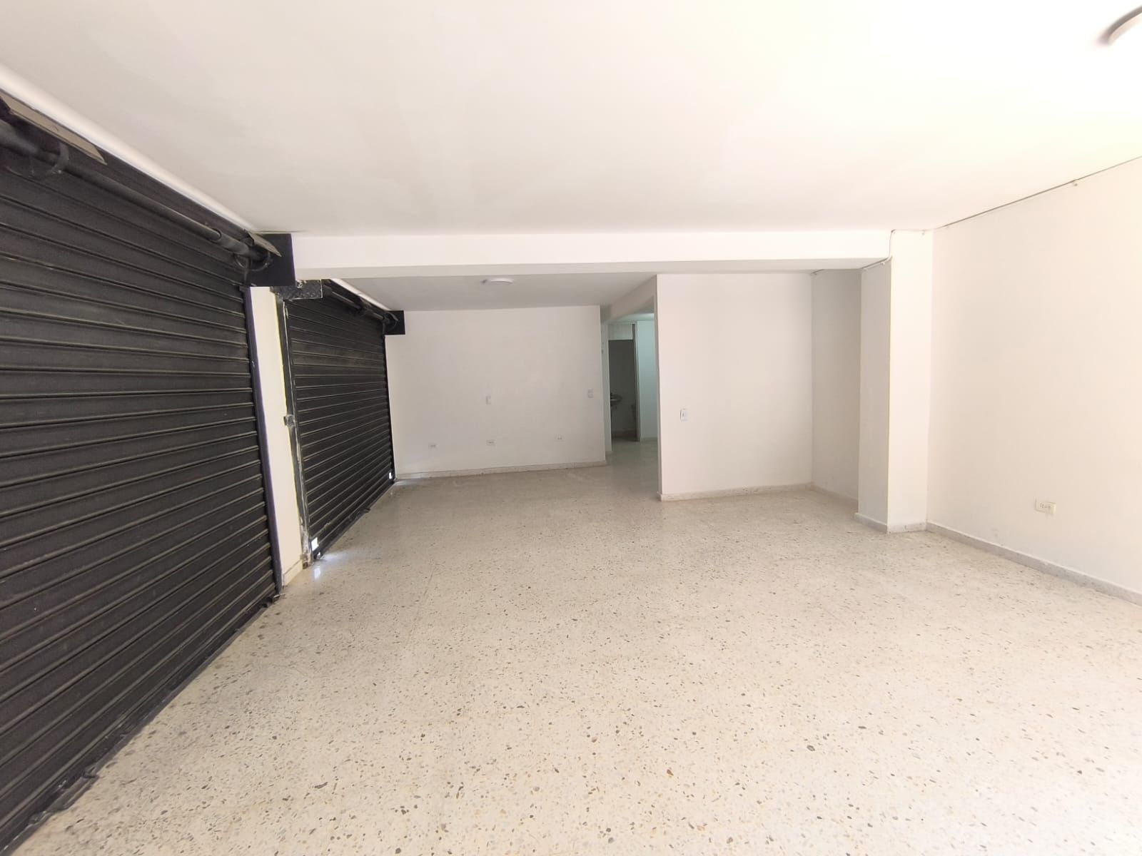 Local en arriendo Valle Del Cauca Palmira Ub Los Almendros 55 m2 Habitaciones 0 Baños 0 Garajes 1 Precio $750000