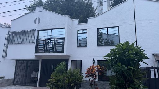 Casa en arriendo Antioquia Medellín Diego Echavarria 70 m2 Habitaciones 2 Baños 2 Garajes 1 Precio $2850000