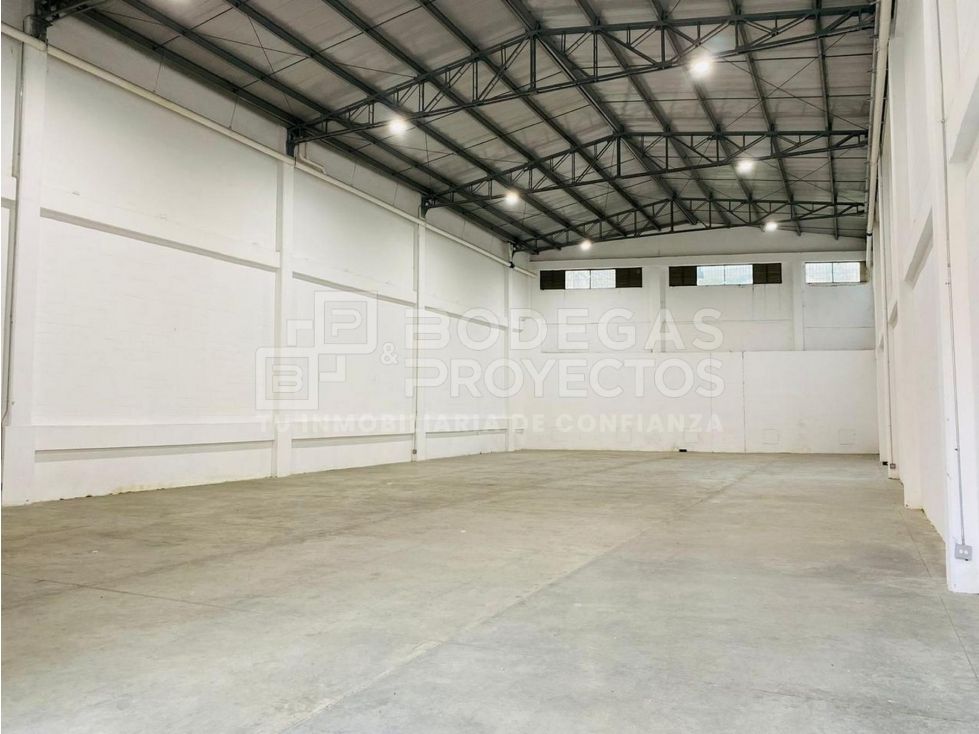 Bodega en venta Antioquia La Estrella La Tablaza 720 m2 Habitaciones 0 Baños 5 Garajes 2 Precio $4667000000