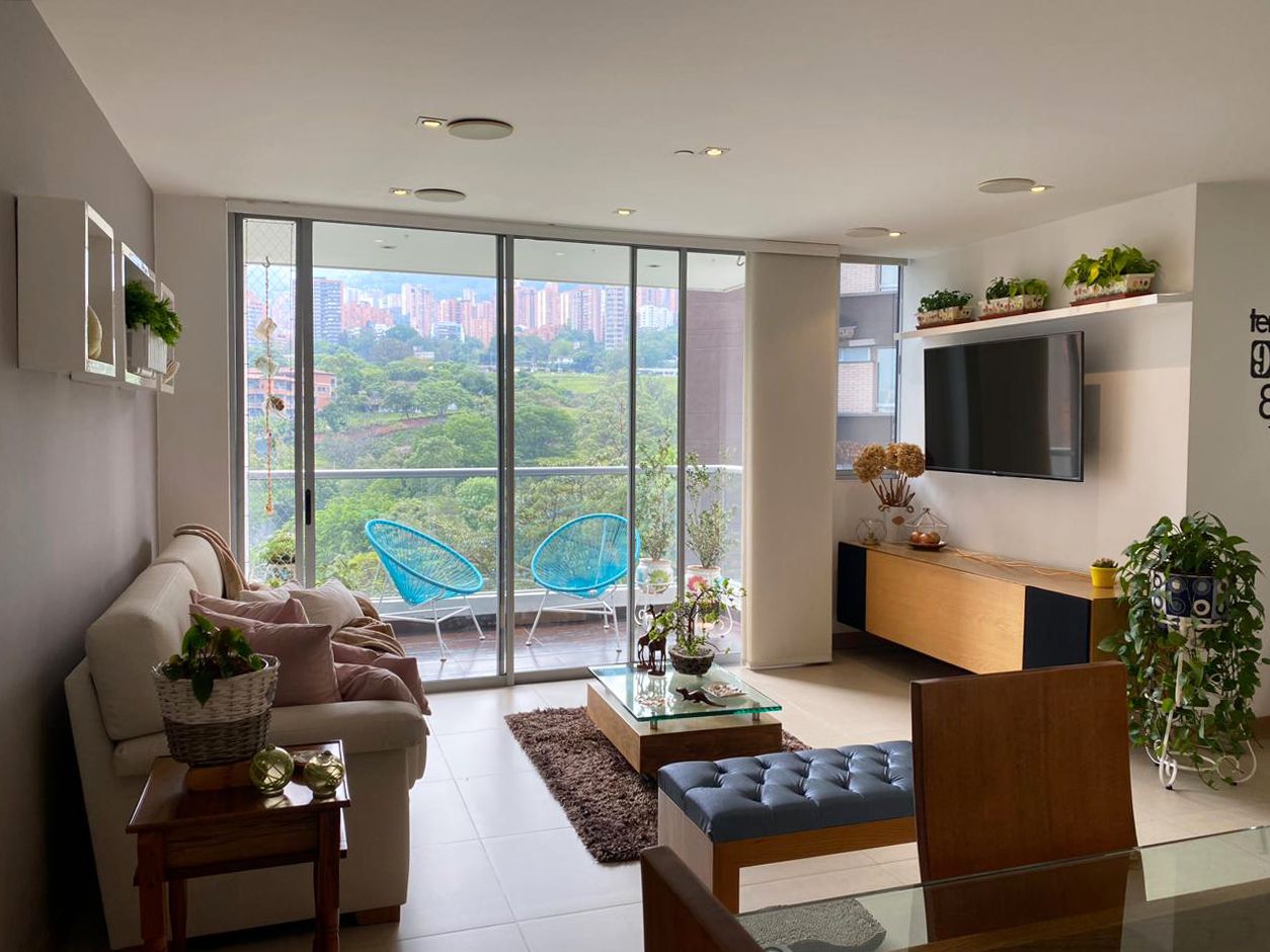 Apartamento en arriendo Antioquia Medellín Santa Maria De Los Angeles 116 m2 Habitaciones 3 Baños 2 Garajes 4 Precio $5900000